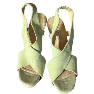 Diane Von Furstenberg DVF size 10 green suede platinum sling back heels NWOT
